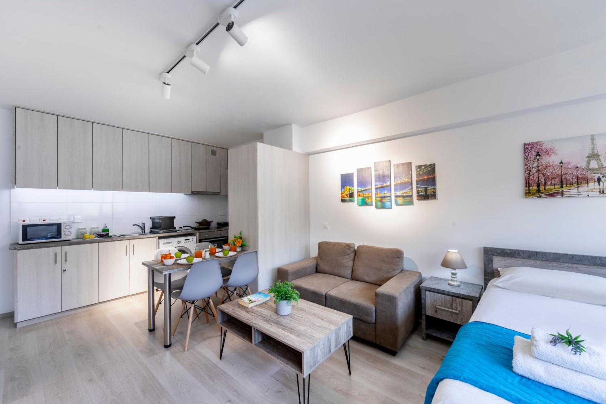 C-Premium Apts 100M From Beach And City Centre Larnaca Exteriér fotografie