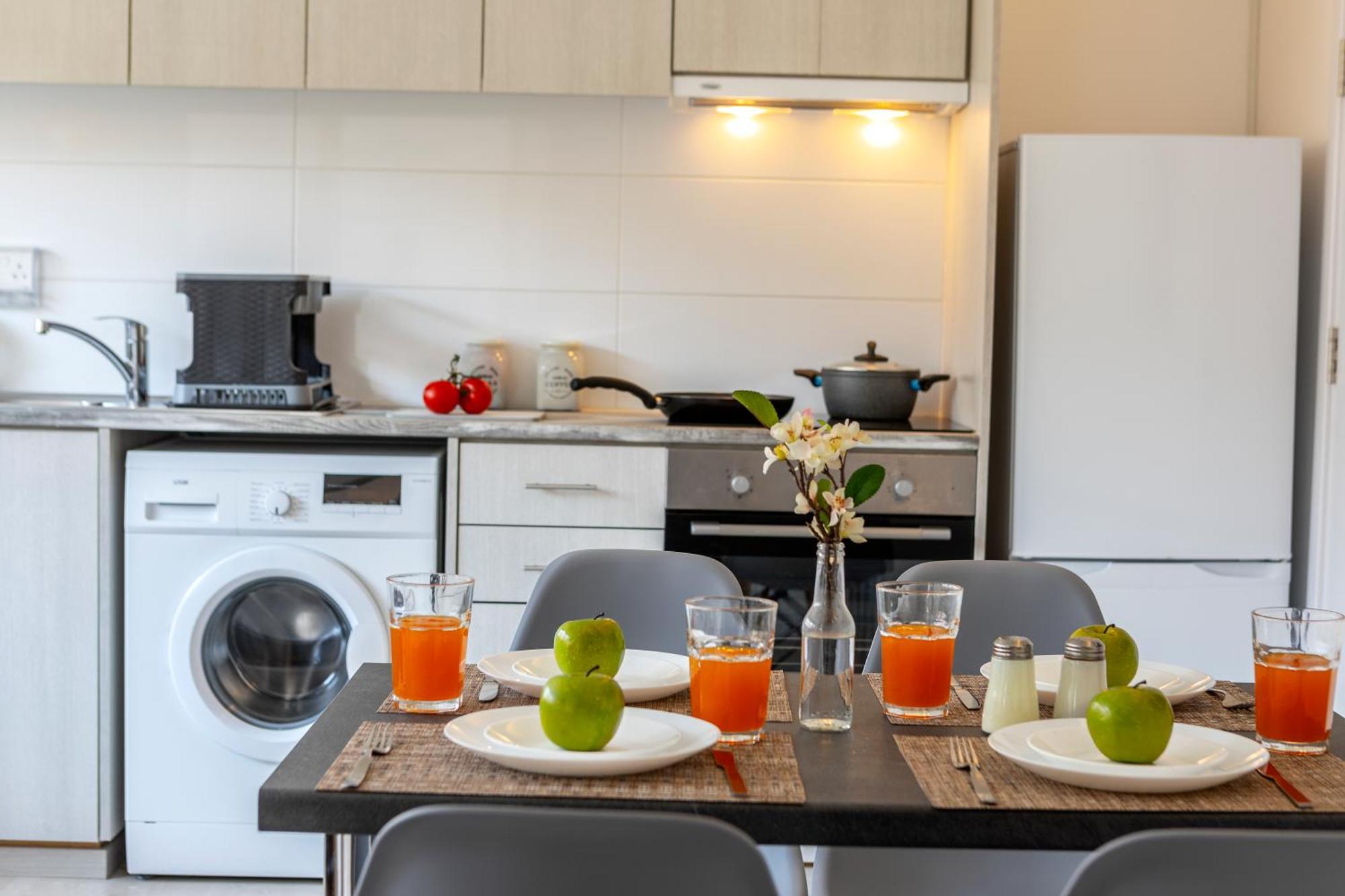 C-Premium Apts 100M From Beach And City Centre Larnaca Exteriér fotografie