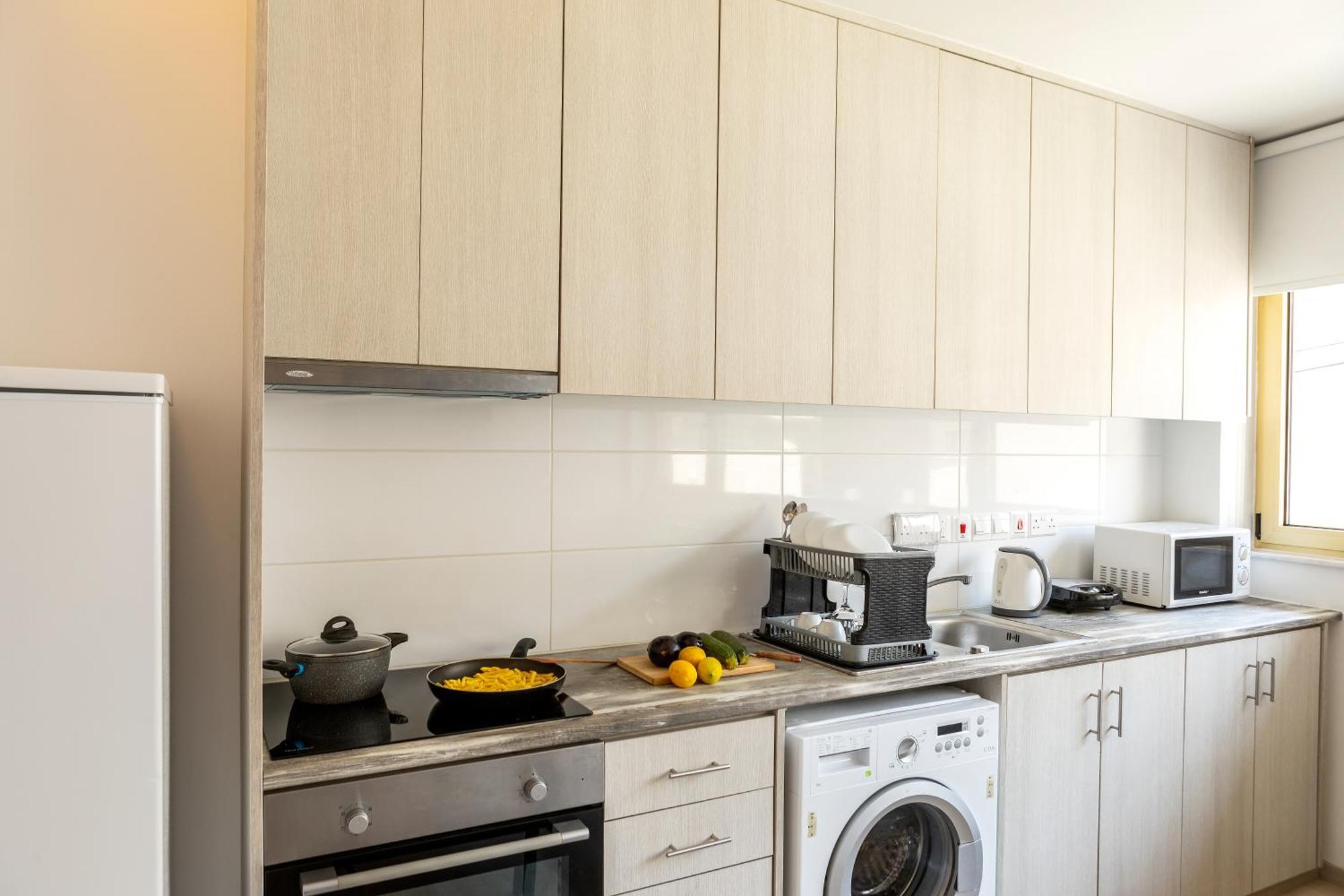 C-Premium Apts 100M From Beach And City Centre Larnaca Exteriér fotografie
