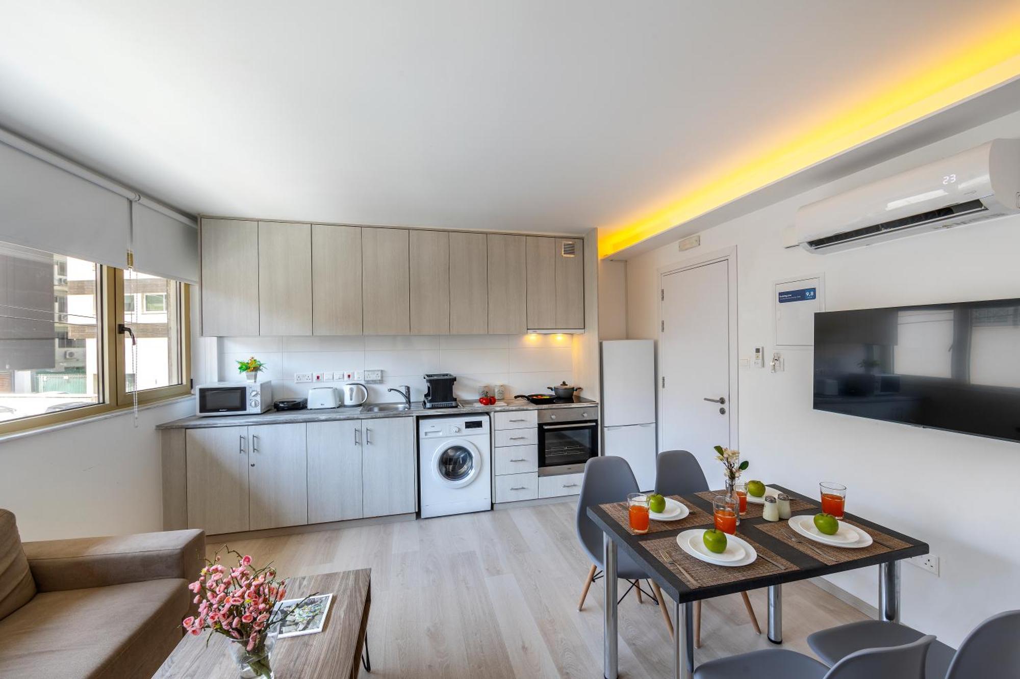 C-Premium Apts 100M From Beach And City Centre Larnaca Exteriér fotografie